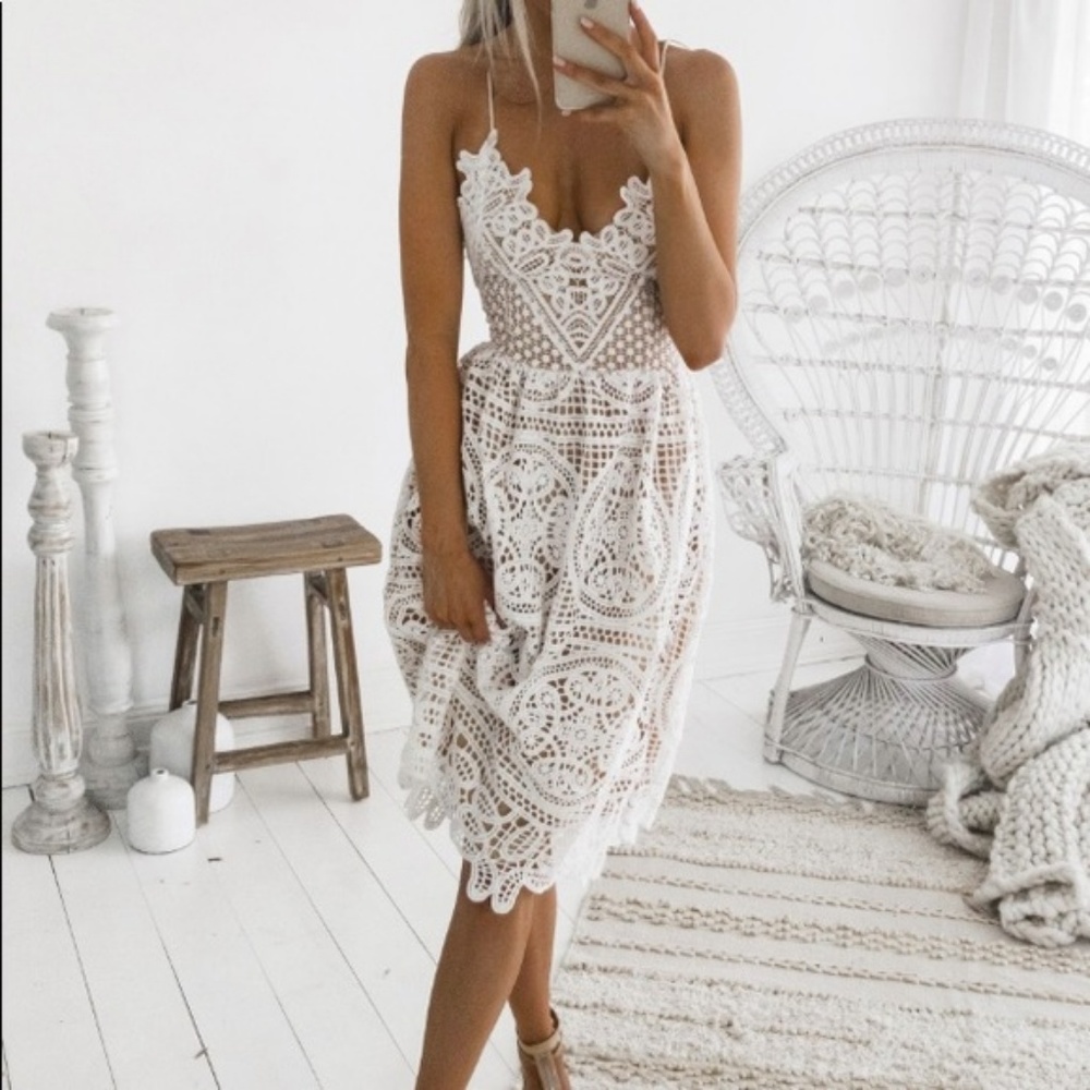 Born to Be Chic White Lace Bella Dress